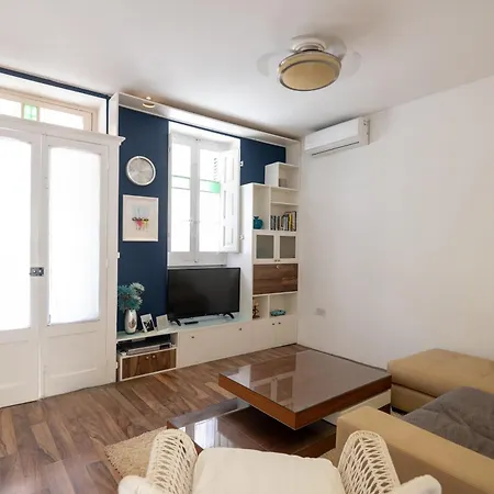 Deluxe Home&garden - Sliema Ferries Gzira