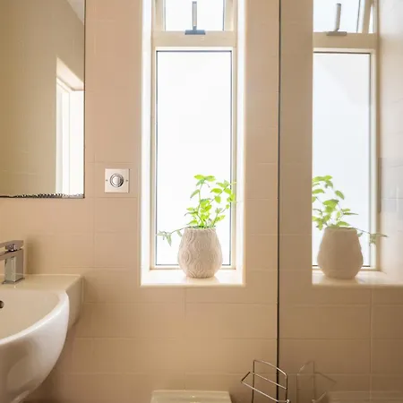 Deluxe Home&garden - Sliema Ferries *