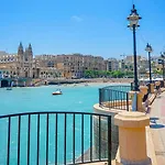 Deluxe & Garden - Sliema Ferries * Gzira