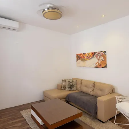 Appartement Deluxe Home&garden - Sliema Ferries