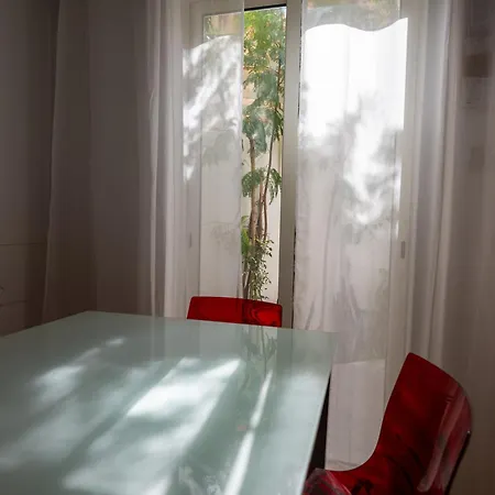 Deluxe Home&garden - Sliema Ferries Appartement *