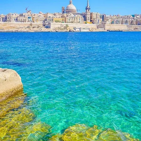 Deluxe Home&garden - Sliema Ferries *
