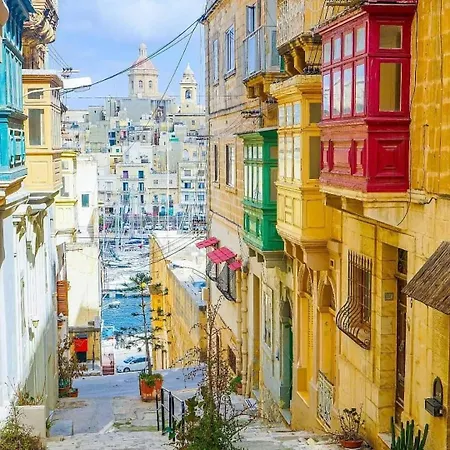 Appartement Deluxe Home&garden - Sliema Ferries