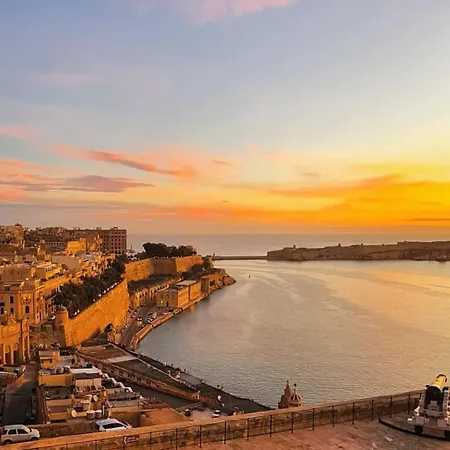 Appartement Deluxe Home&garden - Sliema Ferries